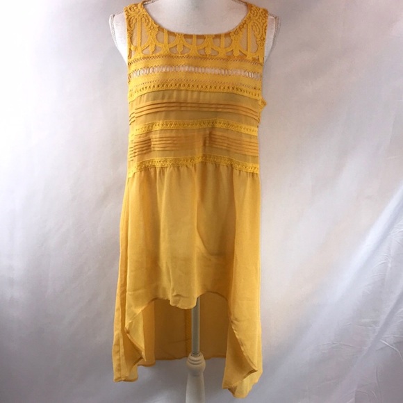 Willow & Clay Tops - NEW Willow & Clay Bright Yellow Embroidered Tunic